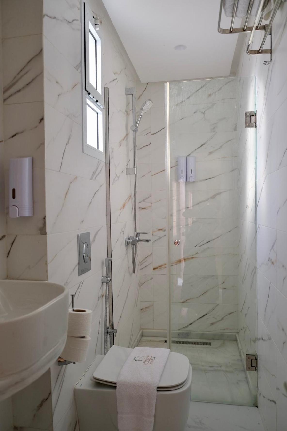 Jnane Yemma Hotel Tangier Bagian luar foto